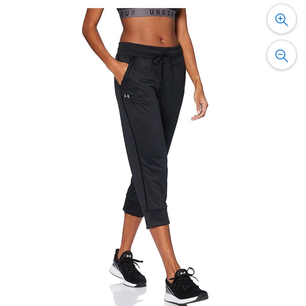 NWOT UNDER ARMOUR WOMEN TECH CAPRIS Small
